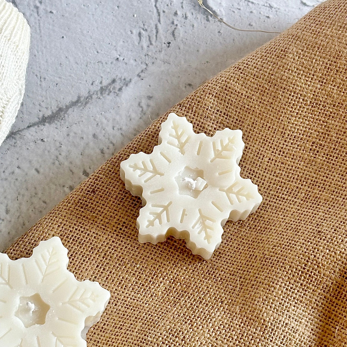 Snowflake Decorative Soy Scented Candle | Pack of 2