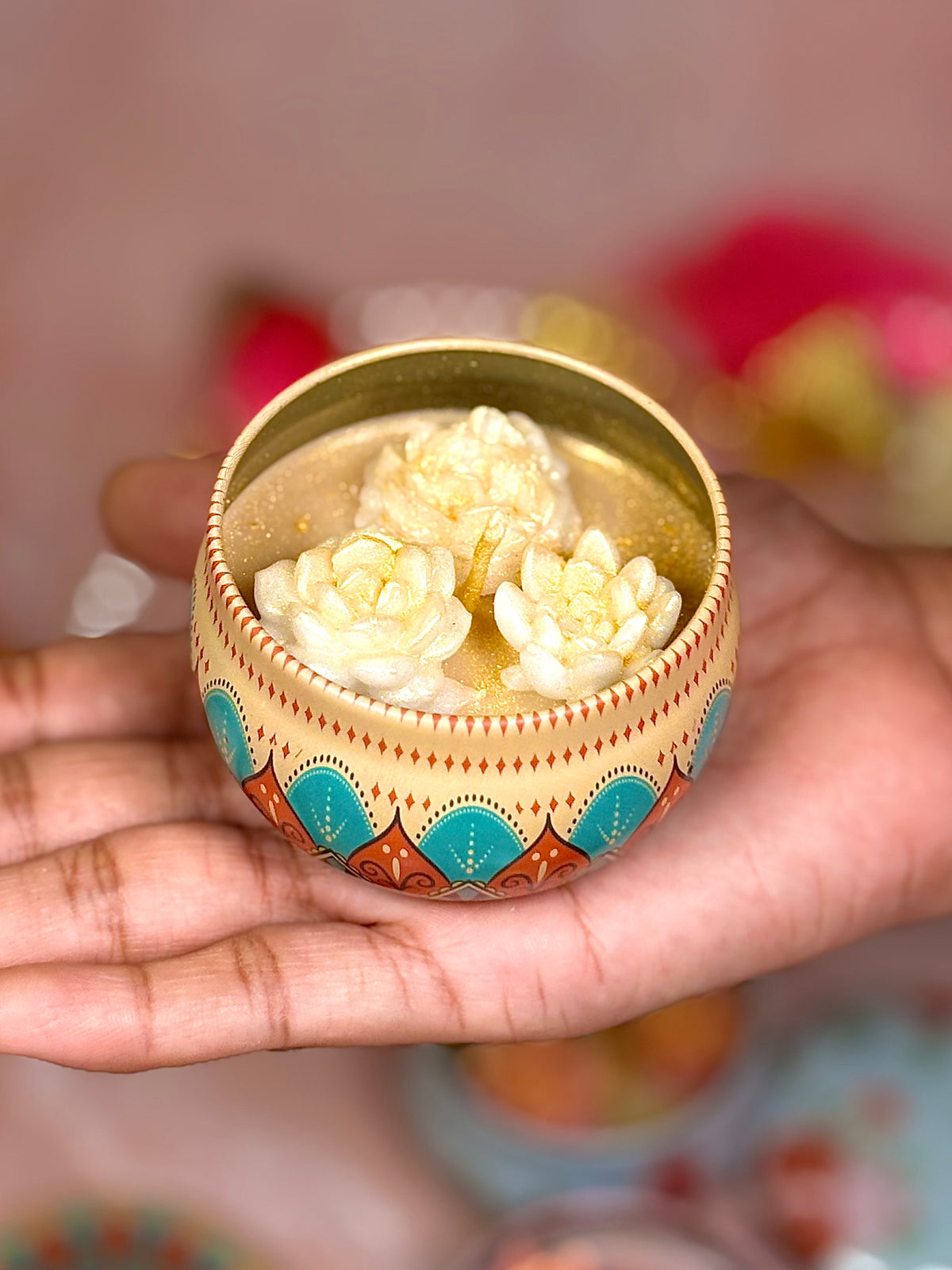 Floral Tin Soy Candle – Candy Dreams