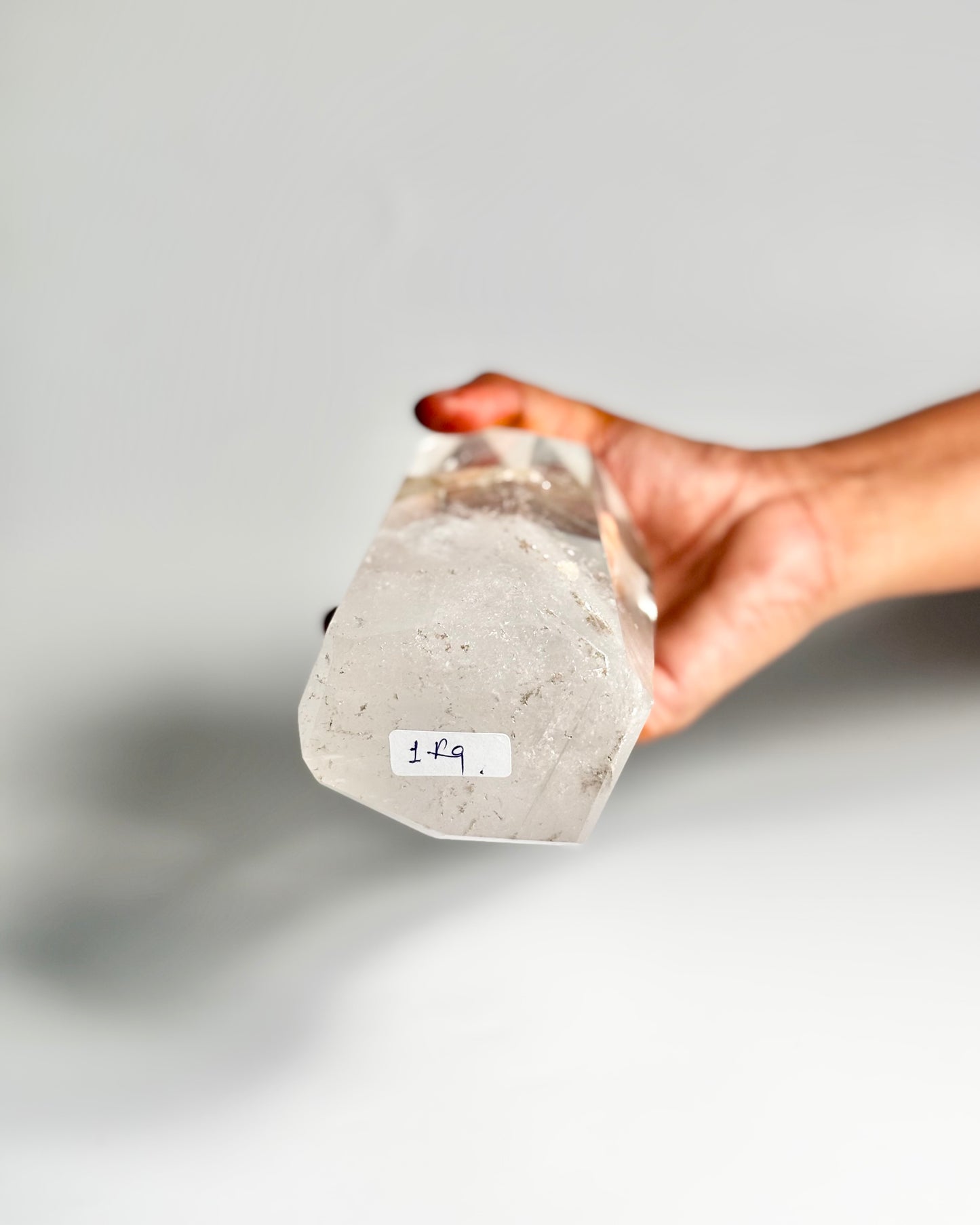 Clear Quartz Free Form – 1 Kg | Clarity, Focus & Amplified Intentions