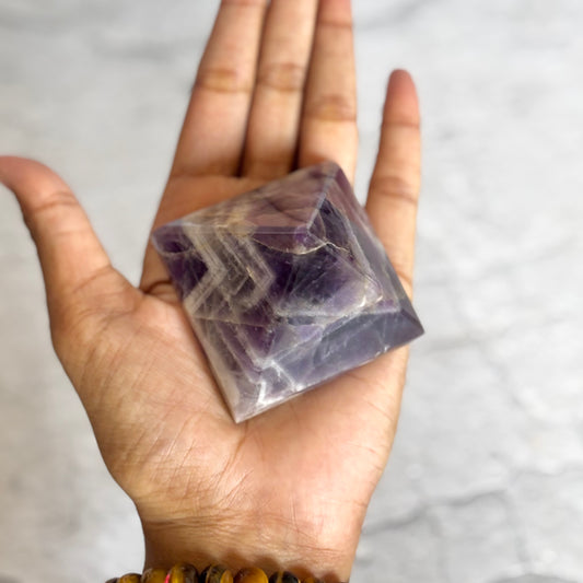 Amethyst Pyramid – Calm, Clarity & Inner Peace
