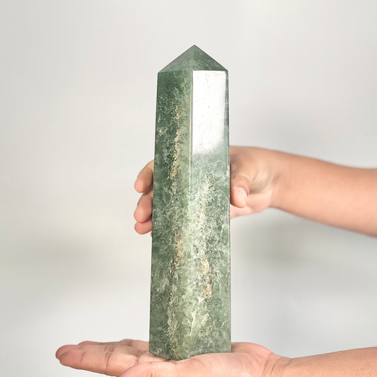 Green Strawberry Quartz Six-Facet Tower – 1384g - Heart Chakra • Uplift the Spirit • Attract Harmony