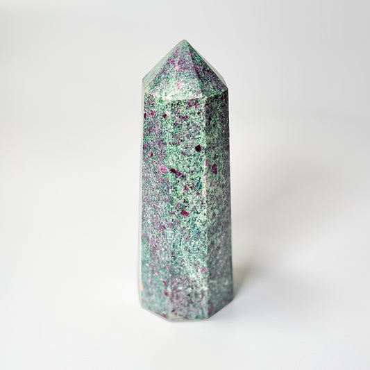 Eight Facet Ruby in Kyanite Tower – 739g -Distinctive Colour & Balanced Form