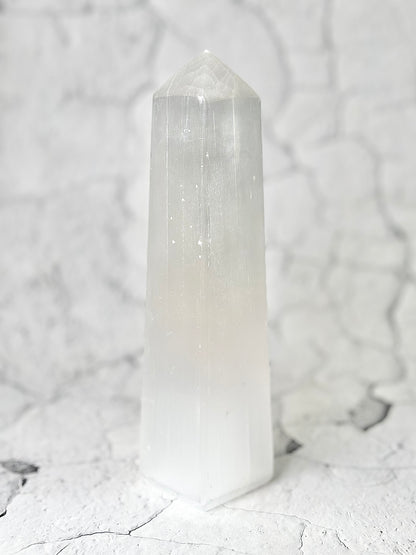 Four Facet Selenite Tower – 690g - Soft Glow & Balanced Form