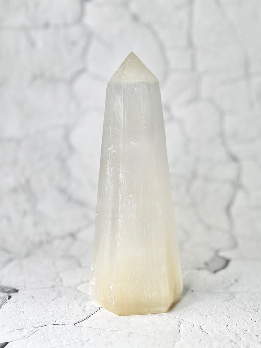 Six Facet Selenite Tower – 854g - Bright Elegance & Harmonised Form