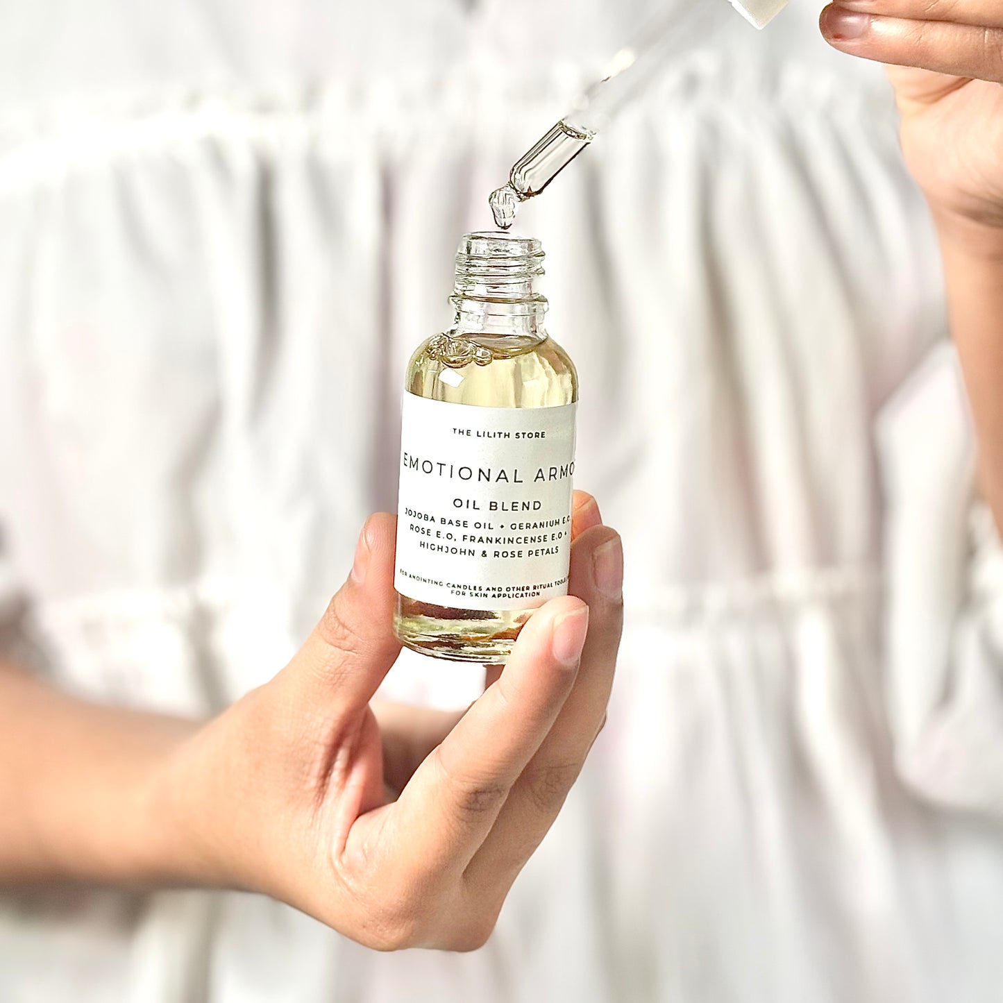 Emotional Armor Oil Blend – Energetic Protection & Heart Soothing