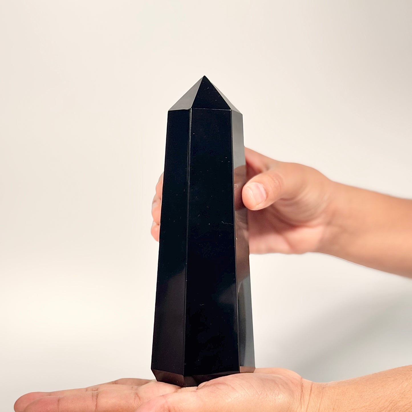 Black Obsidian Six-Facet Tower – 596g - Ground • Shield • Release