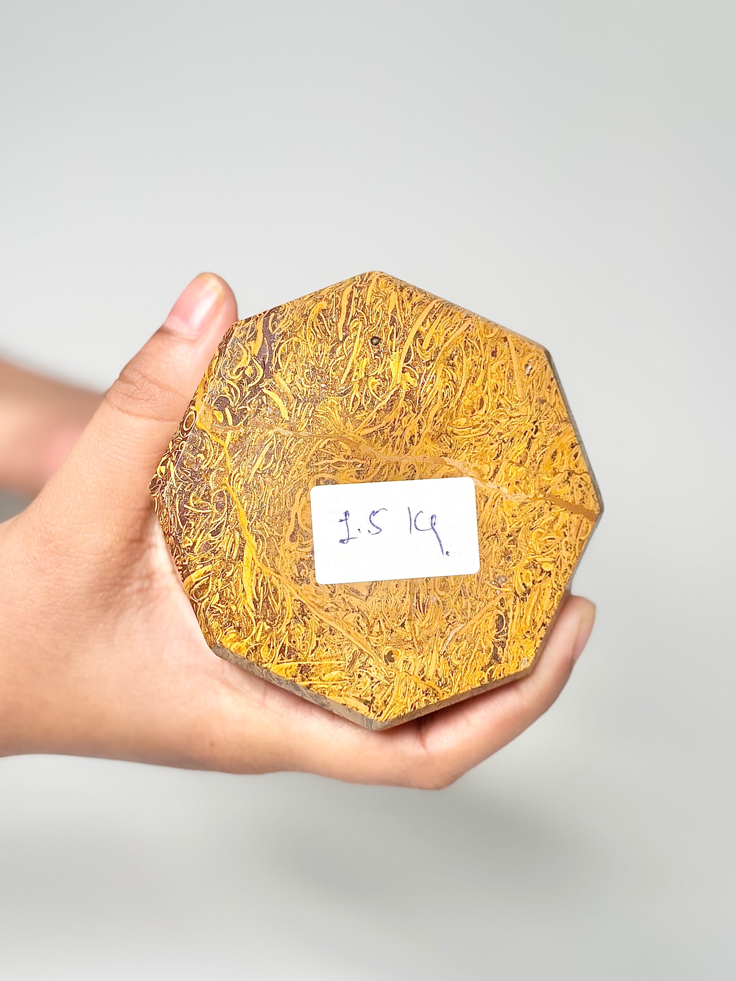Eight Facet Calligraphy Jasper Tower – 1.5kg - Intricate Patterns & Balanced Form