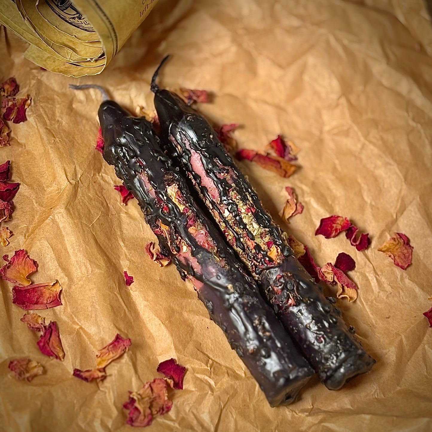 Black Emotional Healing Candle – Herb-Rolled | Emotional Release • Inner Strength