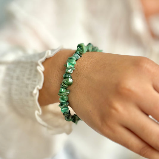 Emerald Chips Bracelet | Helps in overcoming misfortune