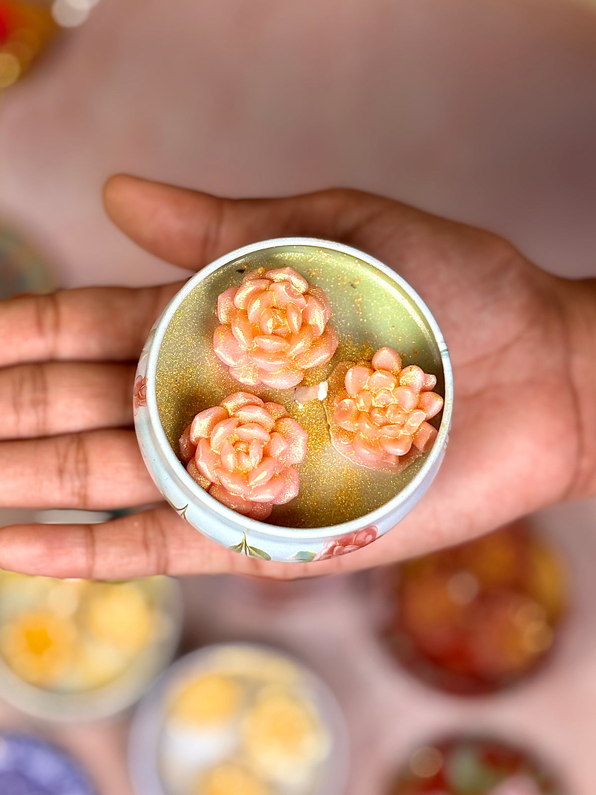 Floral Tin Soy Candle – Labdanum & Patchouli