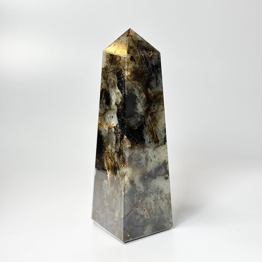Four Facet Labradorite Tower – 904g - Subtle Glow & Balanced Form