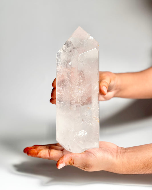 Clear Quartz Free Form – 1.9 Kg | Clarity, Focus & Amplified Intentions