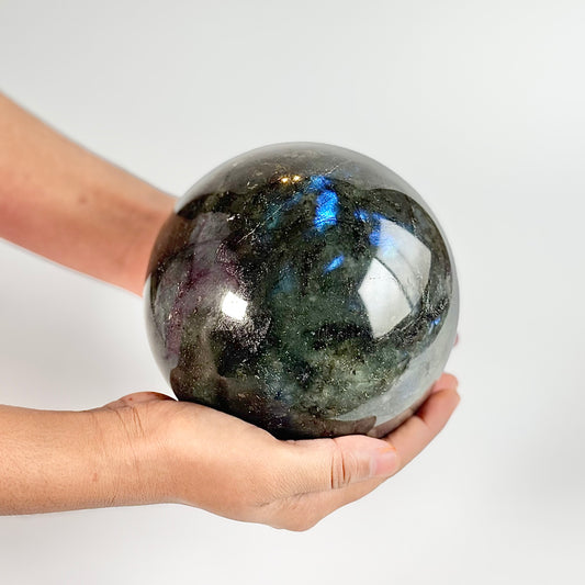 Labradorite Large Sphere - 2.8 Kg |  Promotes Spiritual Growth