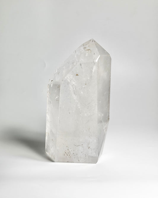 Clear Quartz Free Form – 2.9 Kg | Clarity, Focus & Amplified Intentions