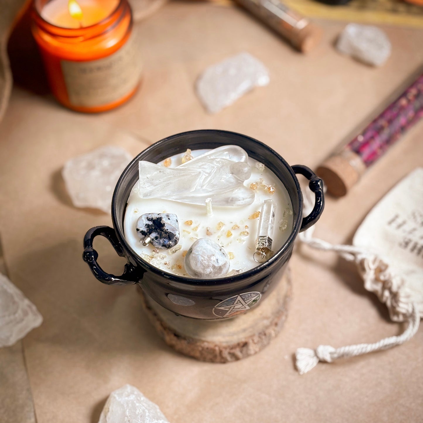 Clarity & Balance Crystal Treasure Cauldron Soy Candle - 190 g