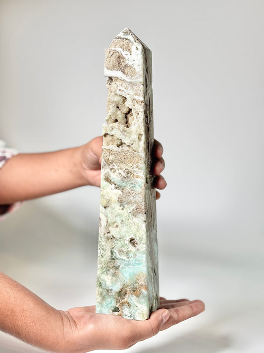 Blue Aragonite Four-Facet Tower 1.4 Kg – Calming Energy & Emotional Healing
