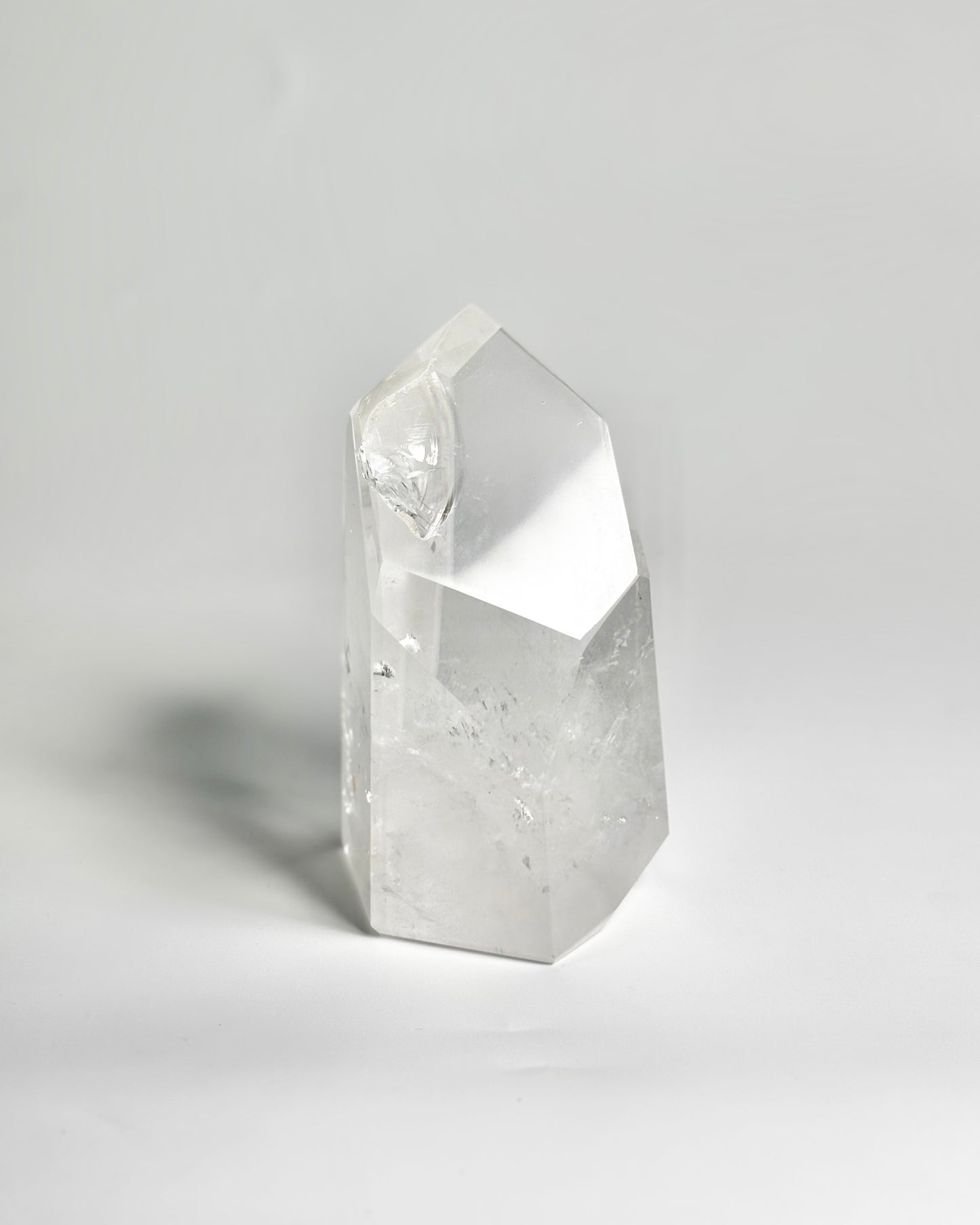 Clear Quartz Free Form – 800 Gm | Clarity, Focus & Amplified Intentions