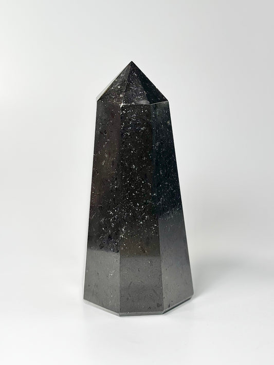 Eight Facet Black Tourmaline Tower – 1.3 kg - Bold Presence & Timeless Design