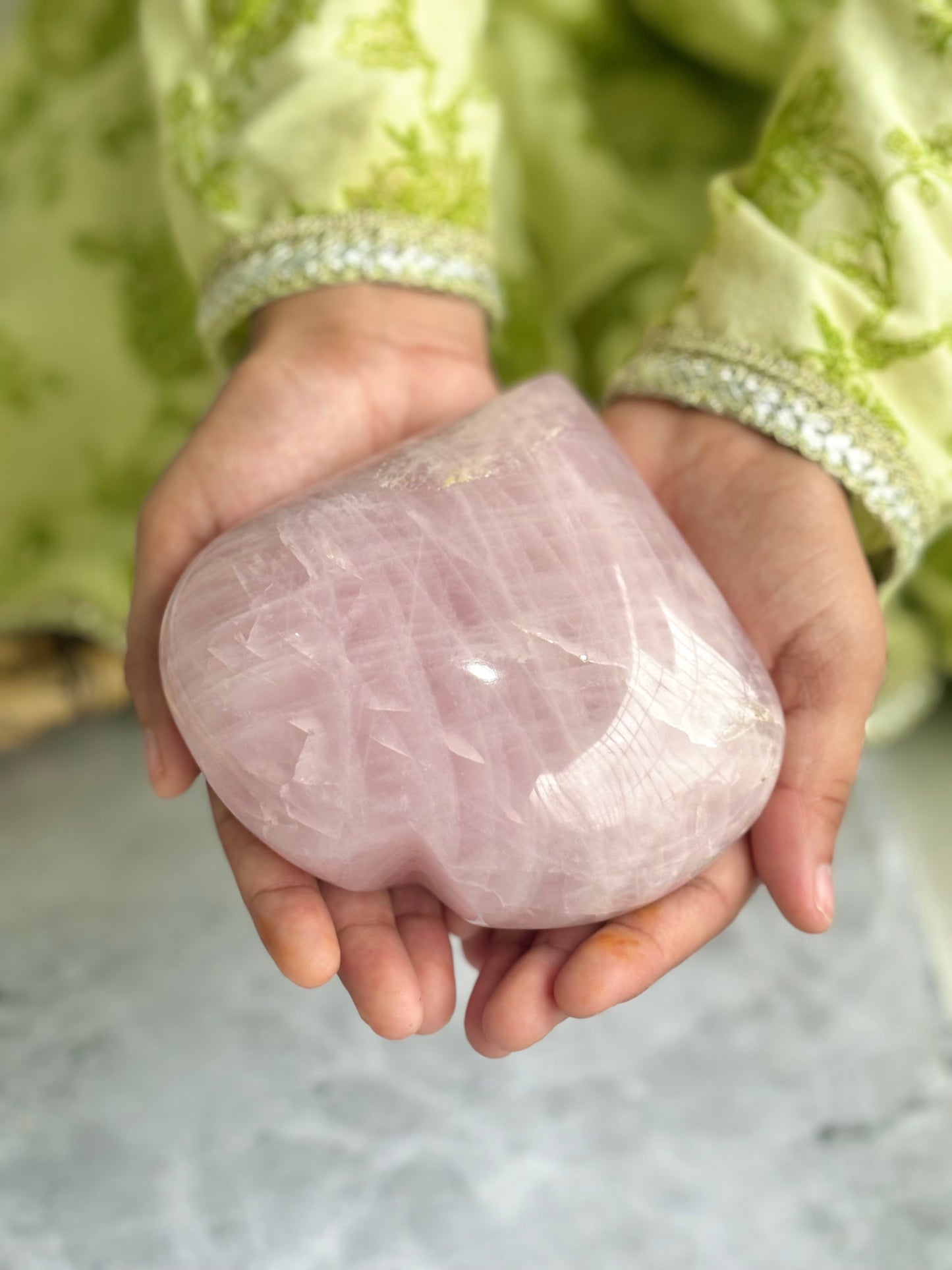 Rose Quartz XXL Heart | Stone of love & Self Love