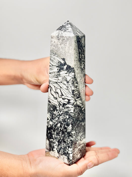 Four-Facet Pinolite Tower 1171g – Rare Stone of Calm & Clarity
