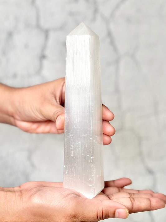 Four Facet Selenite Tower – 333g - Soft Glow & Balanced Form