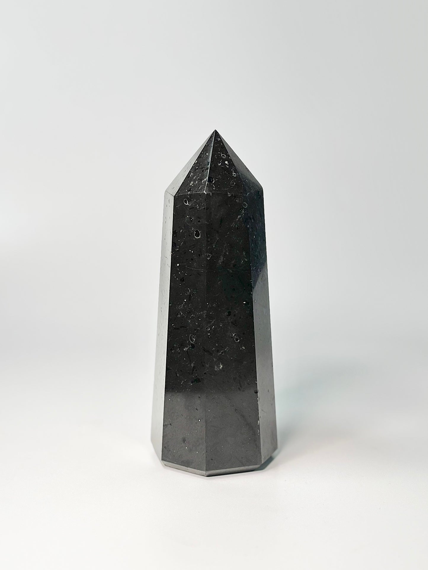 Eight Facet Black Tourmaline Tower – 1.3 kg - Bold Presence & Timeless Design