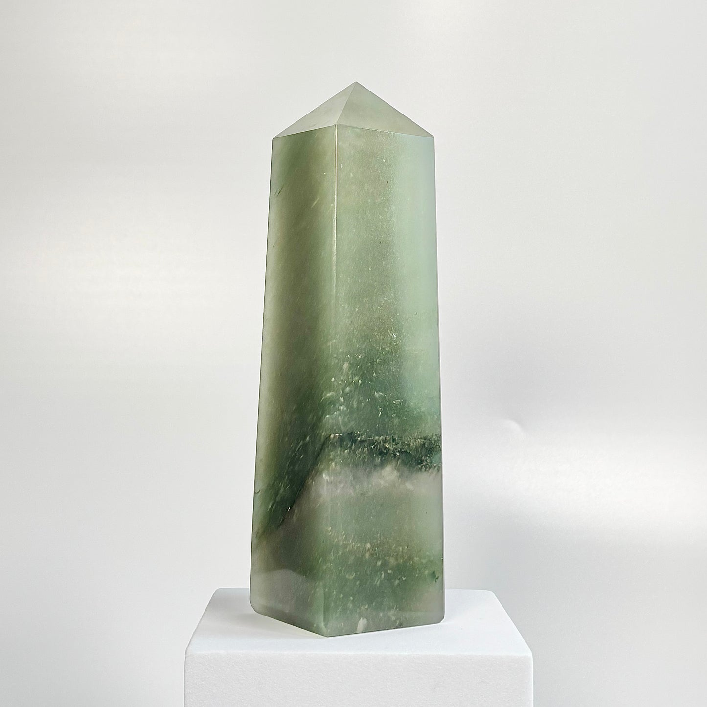 Green Aventurine Four-Facet Tower – 824g - Attract Luck • Inspire Growth • Help Heart Chakra
