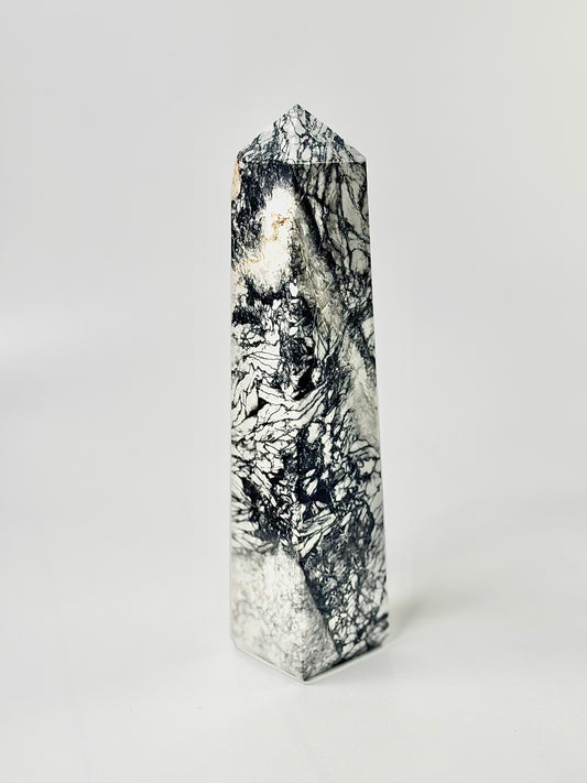 Four-Facet Pinolite Tower 1139g – Rare Stone of Calm & Clarity