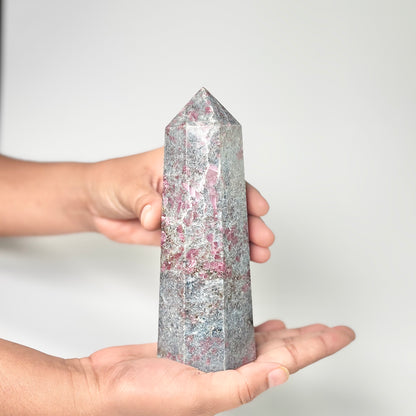Eight Facet Ruby in Kyanite Tower – 890g -Distinctive Colour & Balanced Form