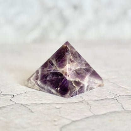 Amethyst Pyramid – Calm, Clarity & Inner Peace