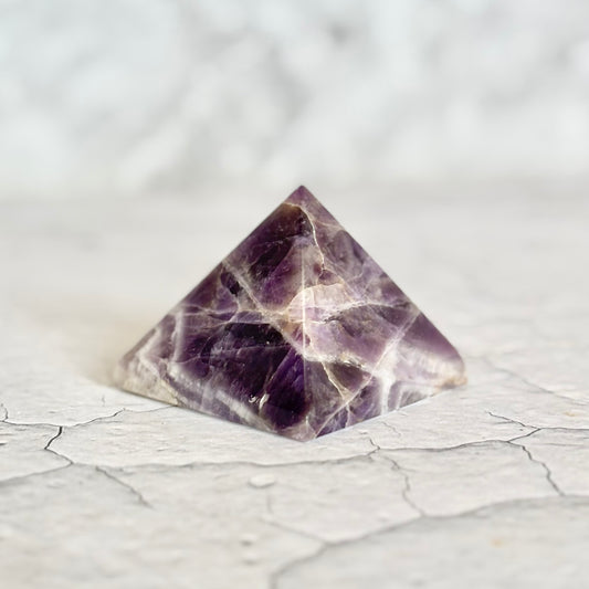 Amethyst Pyramid – Calm, Clarity & Inner Peace