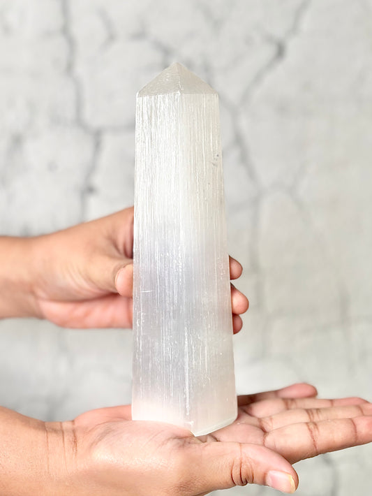 Four Facet Selenite Tower – 400g - Soft Glow & Balanced Form