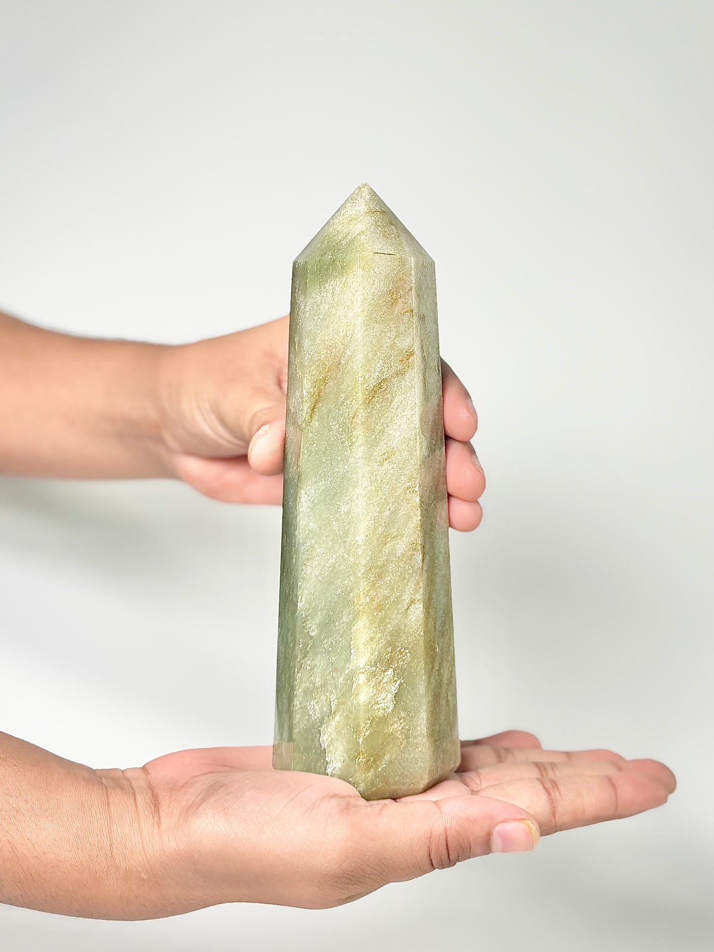 Eight Facet Green Aventurine Tower – 620g - Fresh Colour & Balanced Form