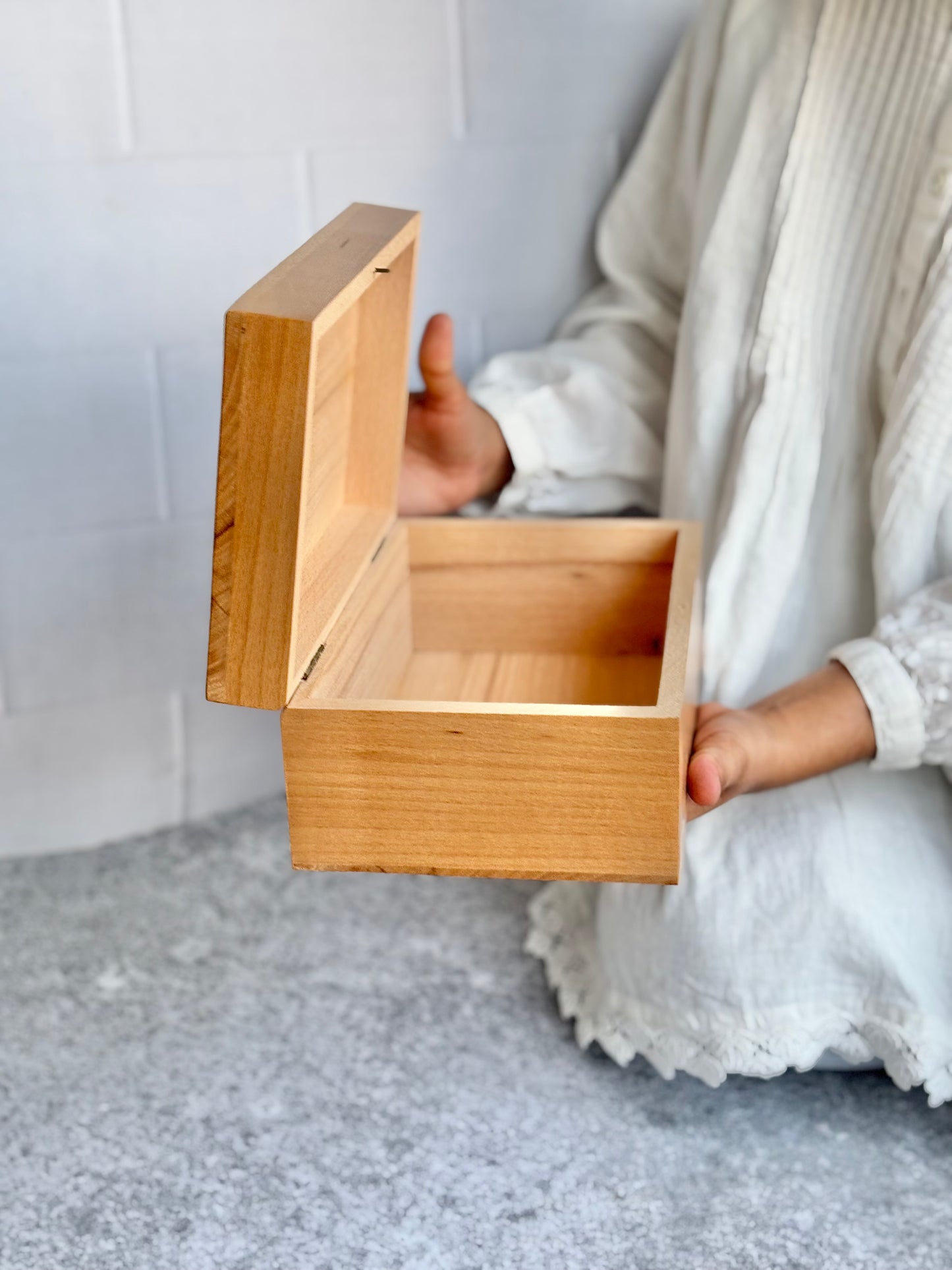 Steam Beech Woodeen Box | Perfect for Storing Tarot Cards and Crystals | Medium