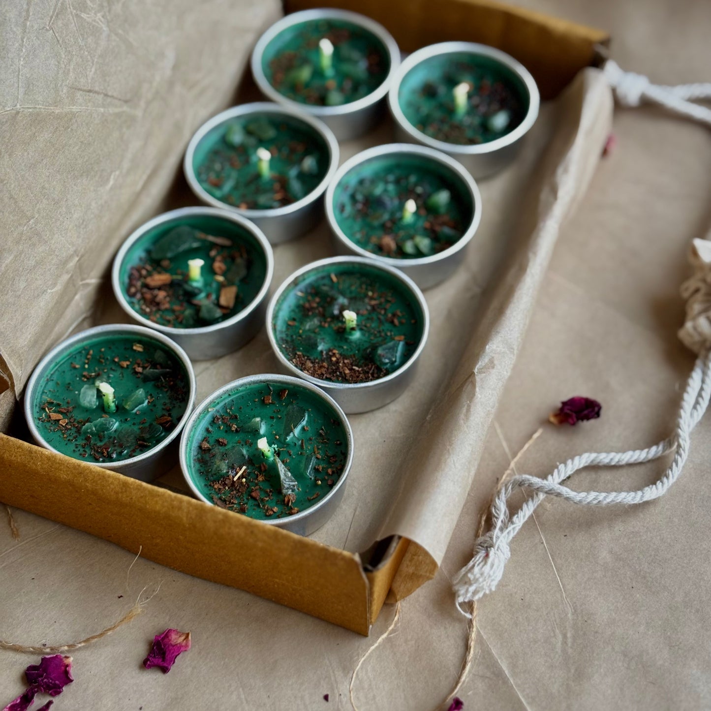 Green Soy Wax Tealight Candle with Cinnamon & Green Aventurine