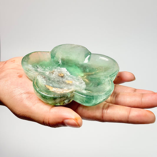 Flower-Shaped Green Fluorite Bowl