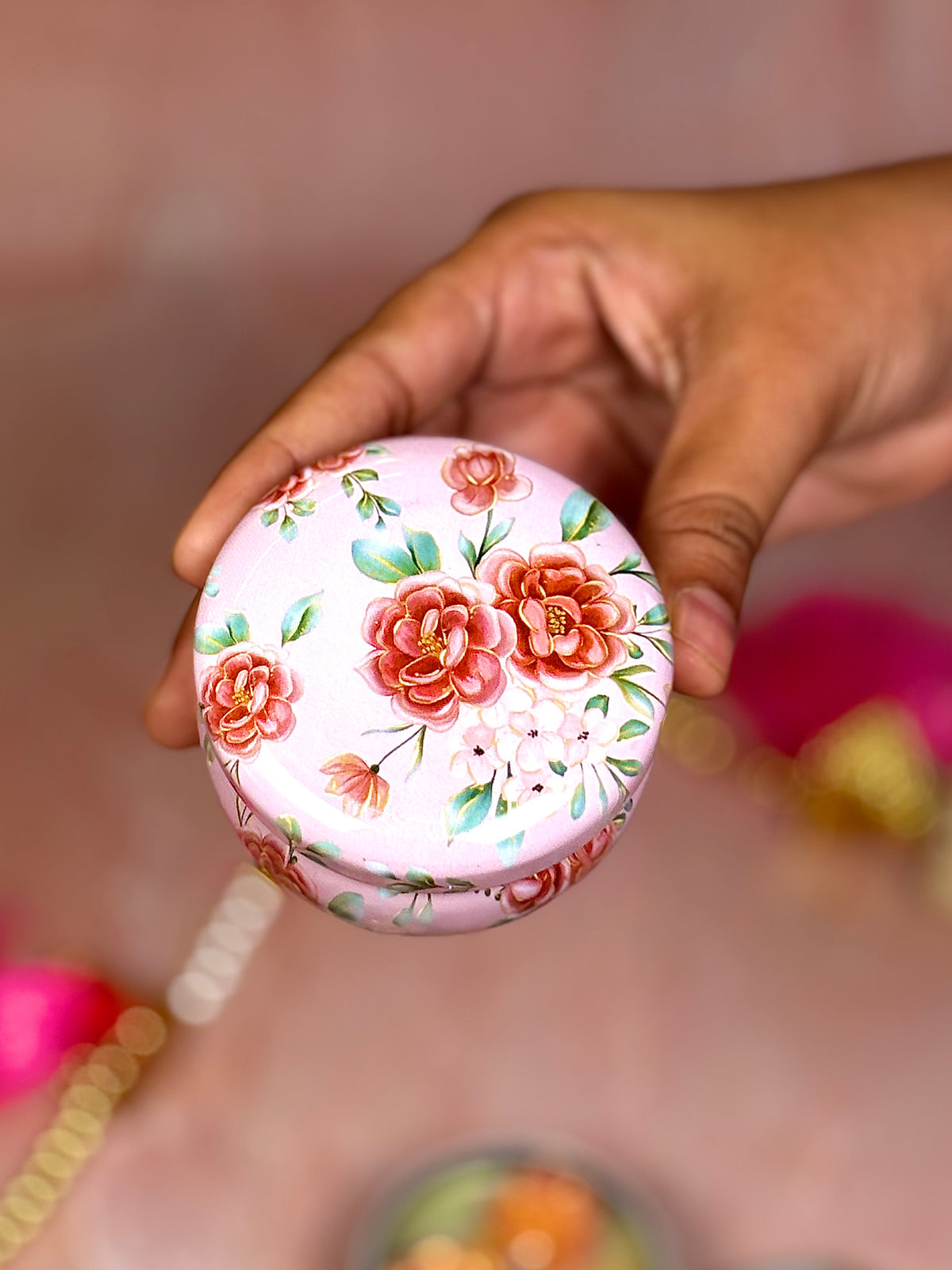 Floral Tin Soy Candle – Vanilla