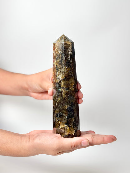 Eight Facet Labradorite Tower – 654g - Elegance, Depth & Reflective Beauty