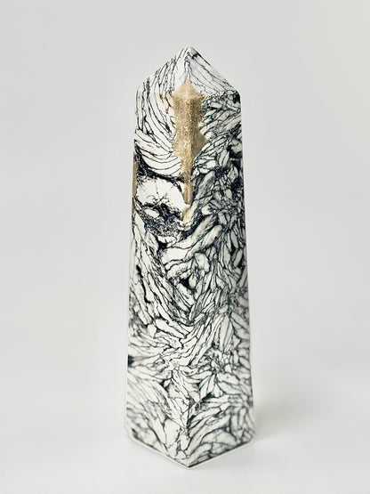 Four-Facet Pinolite Tower 945g – Rare Stone of Calm & Clarity