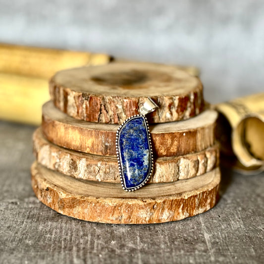 Lapis Lazuli Pendant – Wisdom & Self-Expression