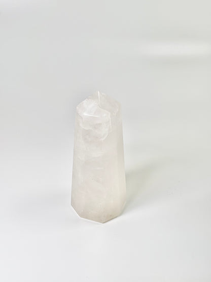 Eight Facet Clear Quartz Tower - 800g – Infinite Energy, Clarity & Manifestation