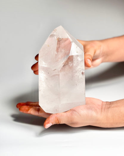 Clear Quartz Free Form – 1.6 Kg (B) | Clarity, Focus & Amplified Intentions