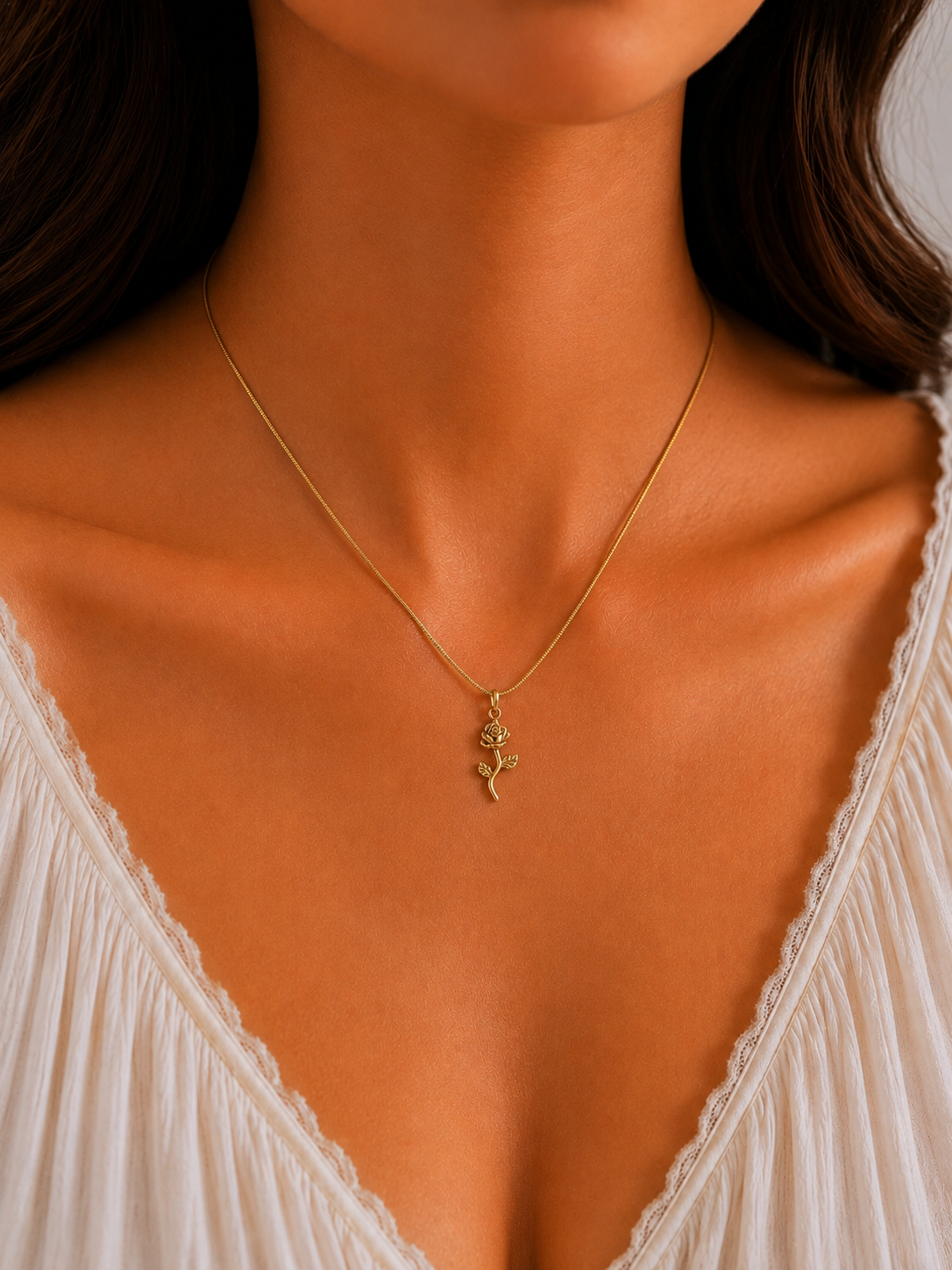 Rose Pendant Necklace