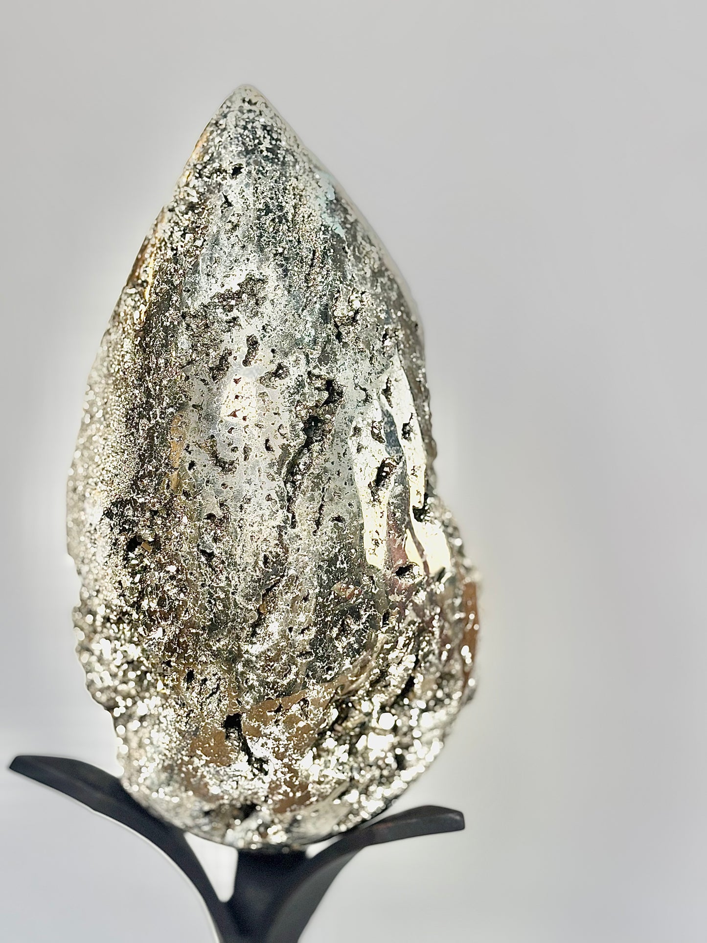 Extra Large Peruvian Pyrite Druzy Egg Carving 5.8 Kg – Abundance & Prosperity