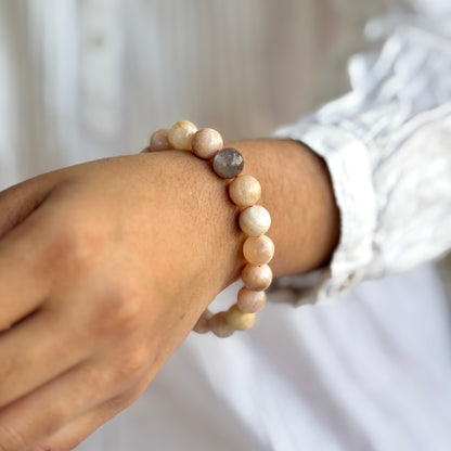 Bellmorite Moonstone Bead Bracelet - 10mm | Dreamwork, Clarity and Self-worth