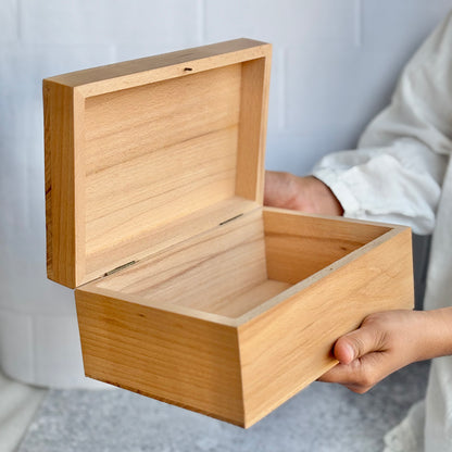 Steam Beech Woodeen Box | Perfect for Storing Tarot Cards and Crystals | Medium