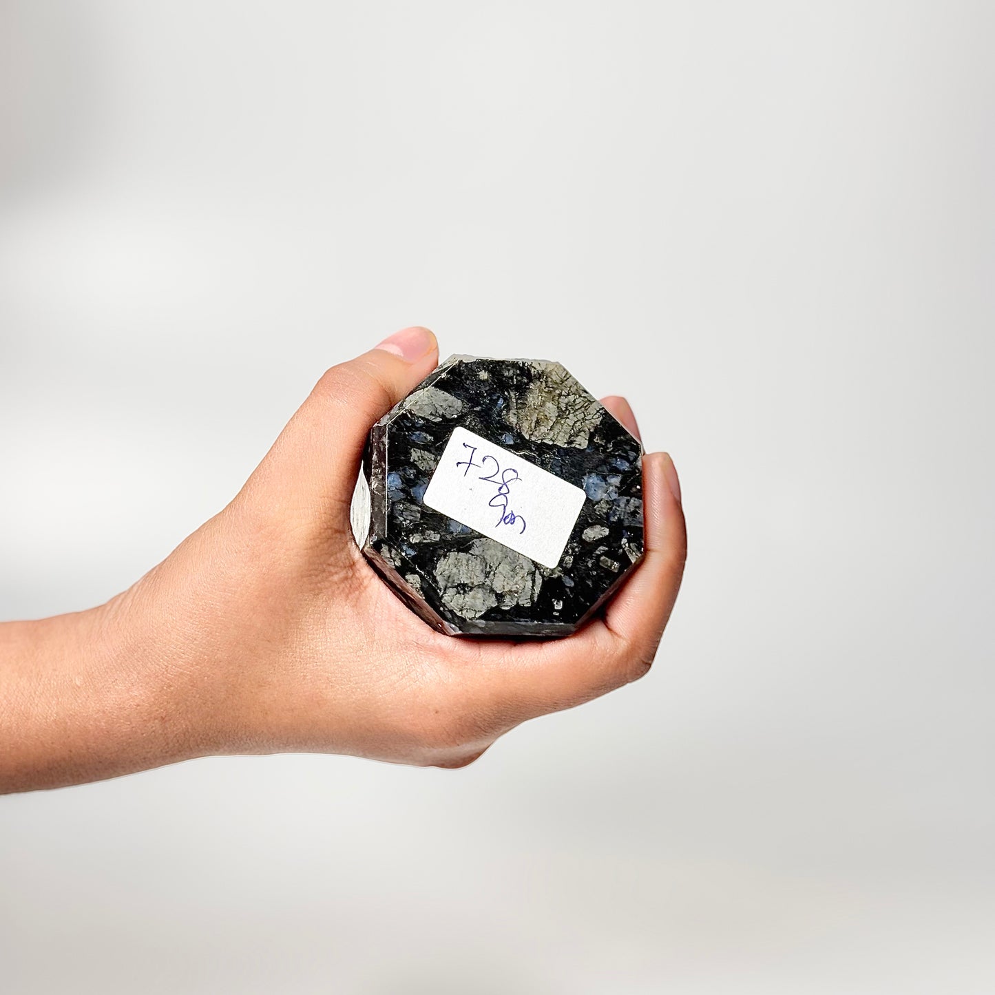 Eight Facet Snowflake Obsidian Tower –  728g Striking Contrast & Balanced Presence