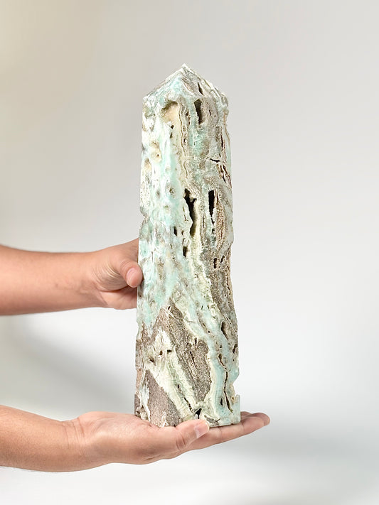 Blue Aragonite Four-Facet Tower 2.3 Kg – Calming Energy & Emotional Healing