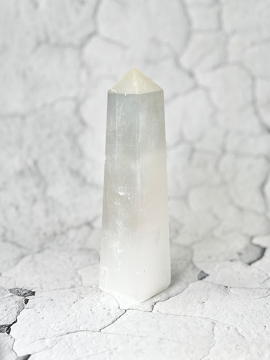 Four Facet Selenite Tower – 406g - Soft Glow & Balanced Form