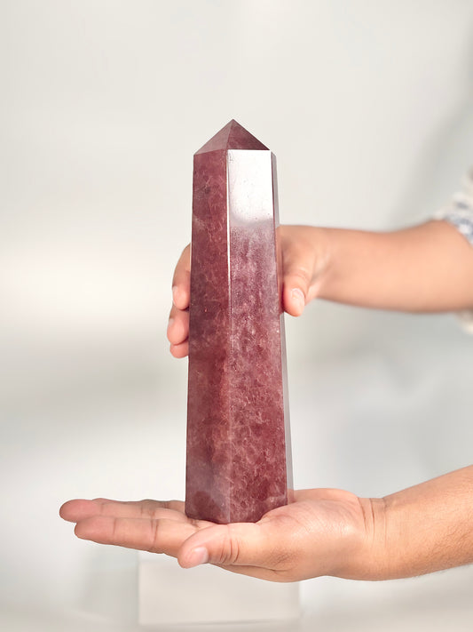 Strawberry Quartz Six -Facet Tower – 1009g - Heart Chakra • Radiate Love • Embrace Joy
